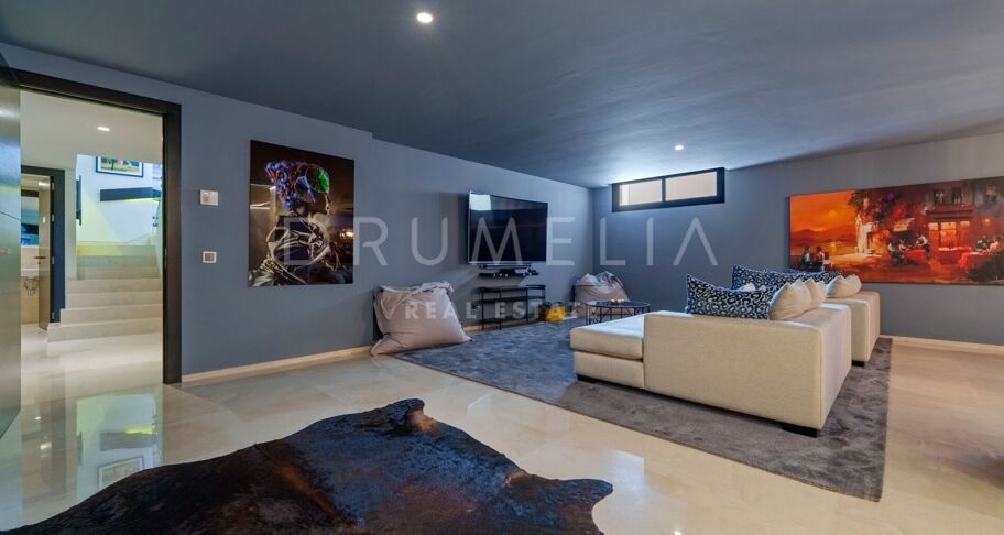 Elegant modern huis in Nueva Andalucía