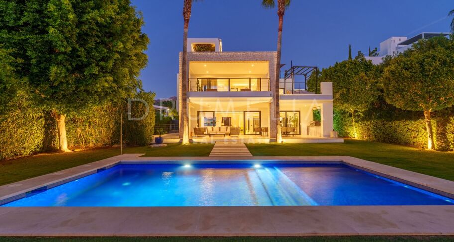 Elegant modern huis in Nueva Andalucía