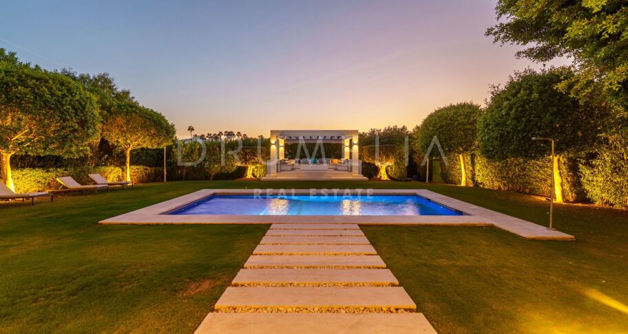 Elegant modern huis in Nueva Andalucía