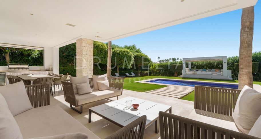 Elegant modern huis in Nueva Andalucía