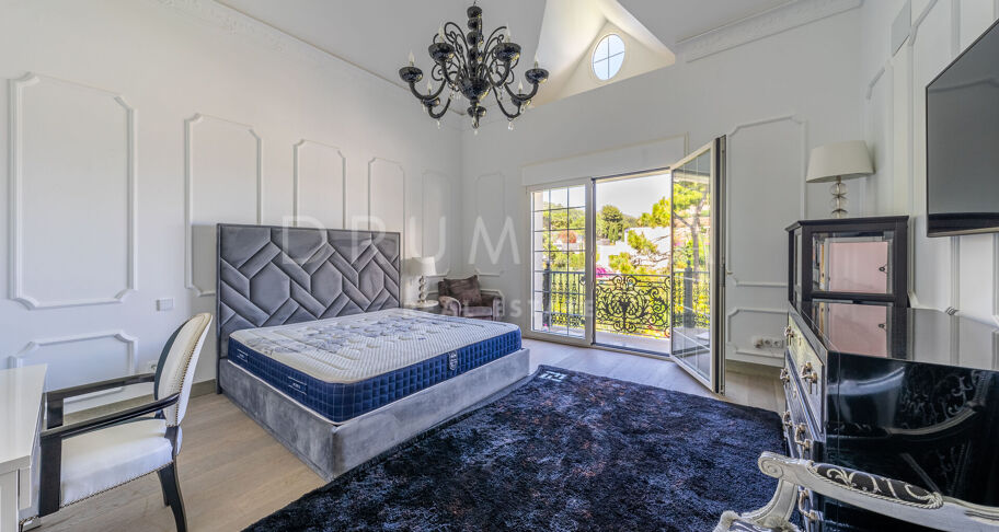 Große Luxusvilla mit Blick auf La Concha in Cascada de Camoján, Marbella