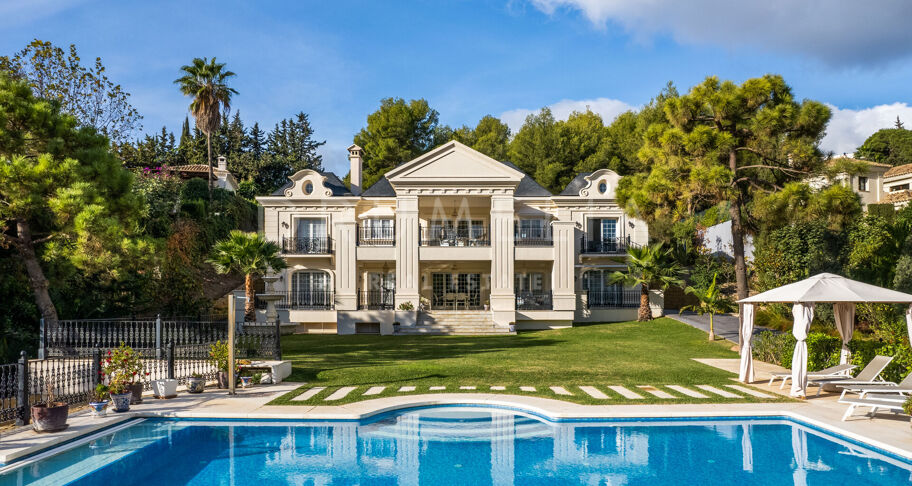 Große Luxusvilla mit Blick auf La Concha in Cascada de Camoján, Marbella