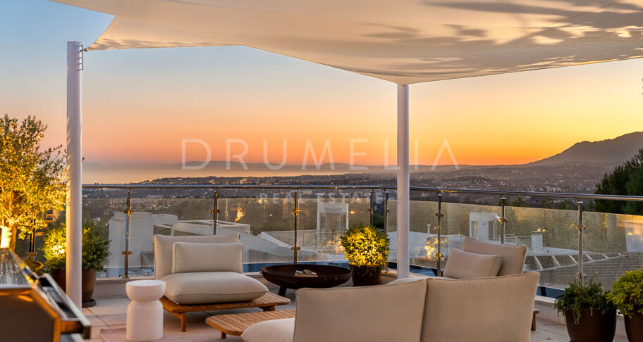 Luxury Villa with Sea Views in the Exclusive Sierra Blanca Area