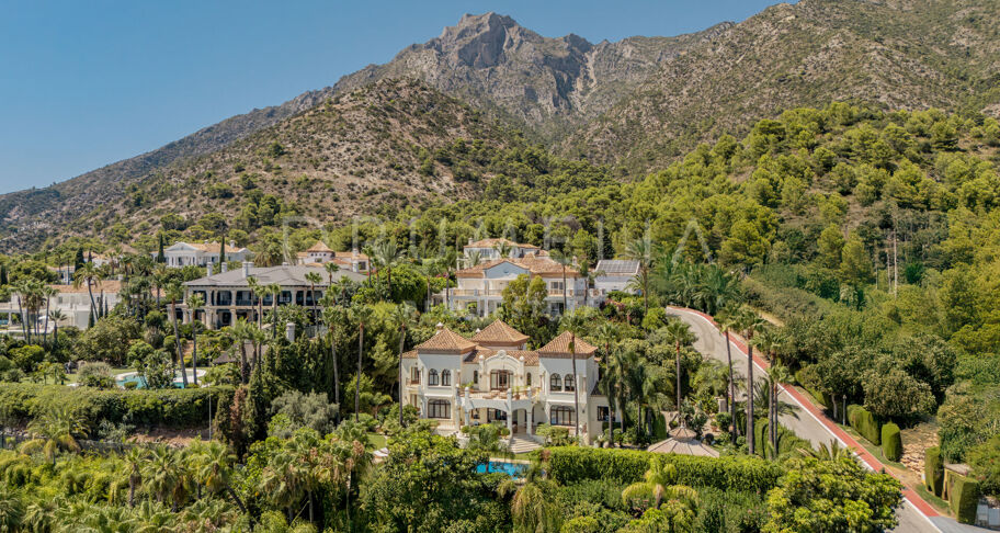 Villa Serenata - Elegante mediterrane Villa mit zeitlosem Charme in Sierra Blanca, Marbellas Golden Mile