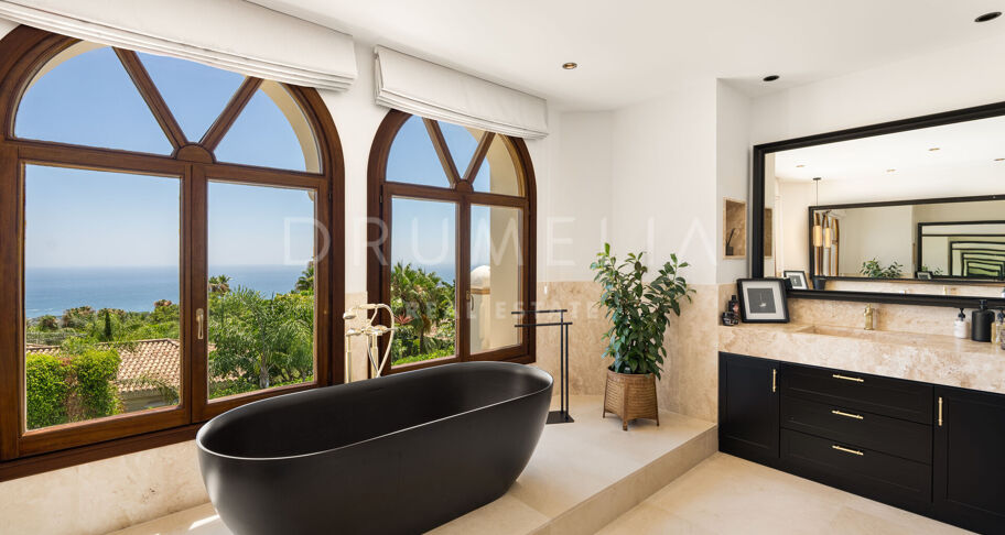 Villa Serenata - Elegante mediterrane Villa mit zeitlosem Charme in Sierra Blanca, Marbellas Golden Mile