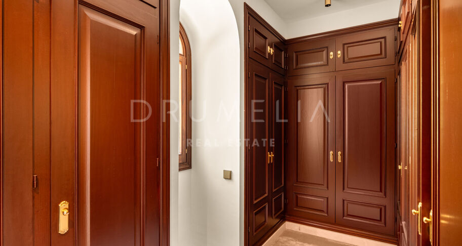 Villa Serenata - Elegante mediterrane Villa mit zeitlosem Charme in Sierra Blanca, Marbellas Golden Mile