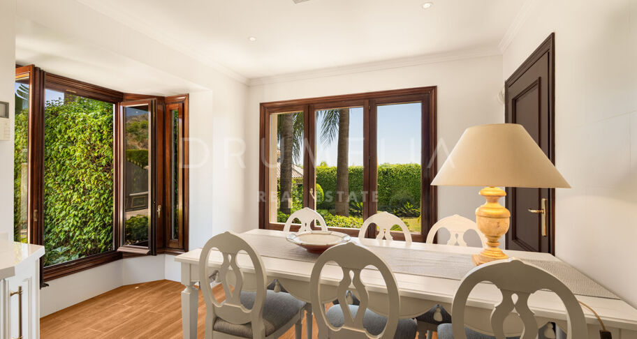 Villa Serenata - Elegante mediterrane Villa mit zeitlosem Charme in Sierra Blanca, Marbellas Golden Mile