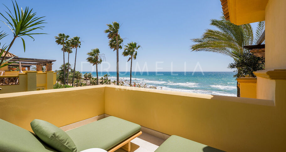 Beachfront Elegance with Sea Views in Río Real Playa, Marbella