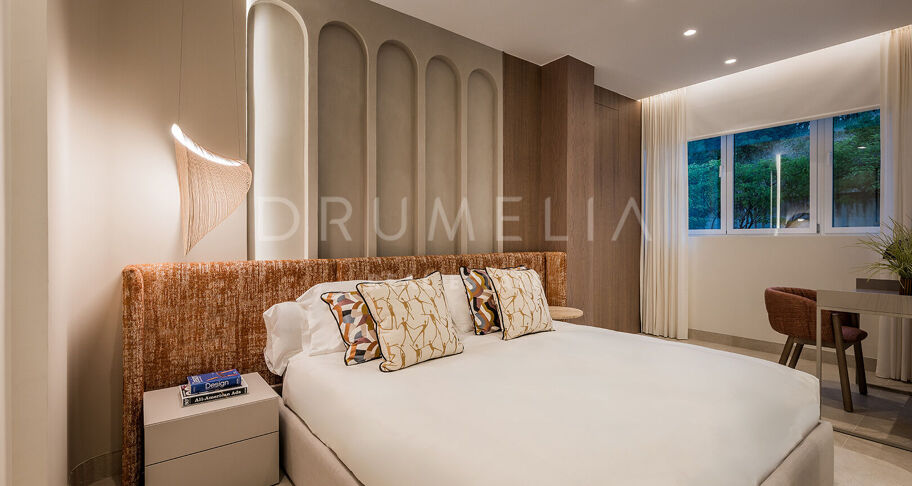 Beachfront Elegance with Sea Views in Río Real Playa, Marbella