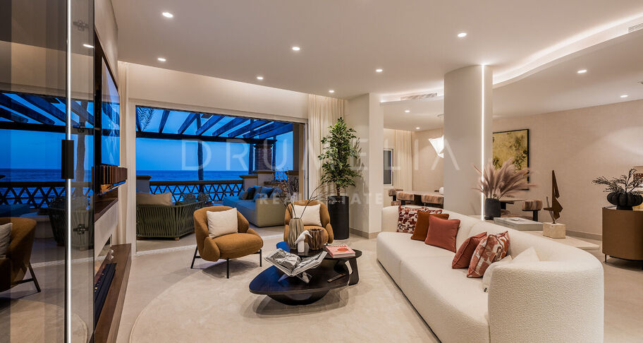 Beachfront Elegance with Sea Views in Río Real Playa, Marbella