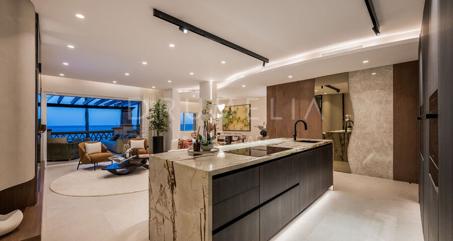 Beachfront Elegance with Sea Views in Río Real Playa, Marbella