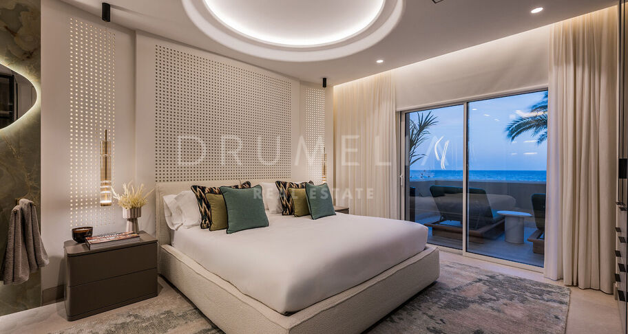 Beachfront Elegance with Sea Views in Río Real Playa, Marbella