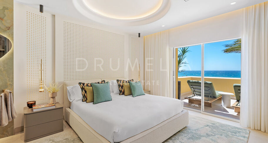 Beachfront Elegance with Sea Views in Río Real Playa, Marbella