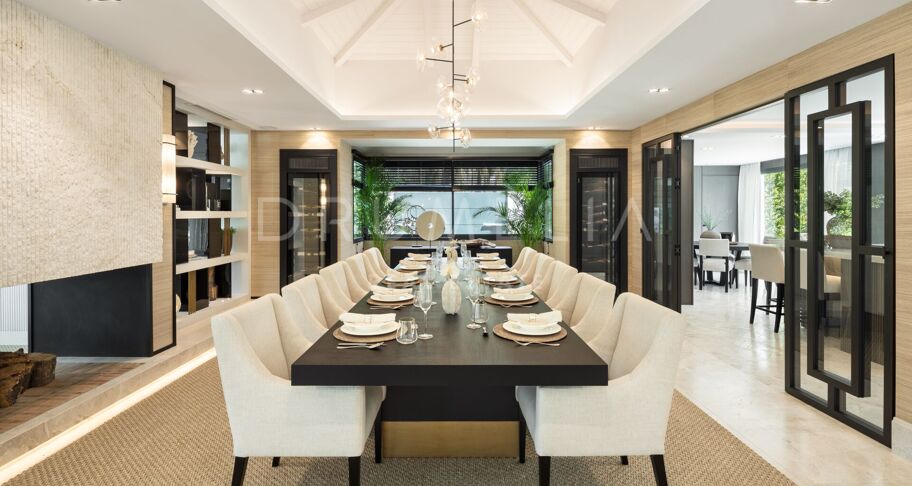 Villa Solstice - Wyjątkowa Willa Frontowa przy Polu Golfowym w Sercu Nueva Andalucía, Marbella