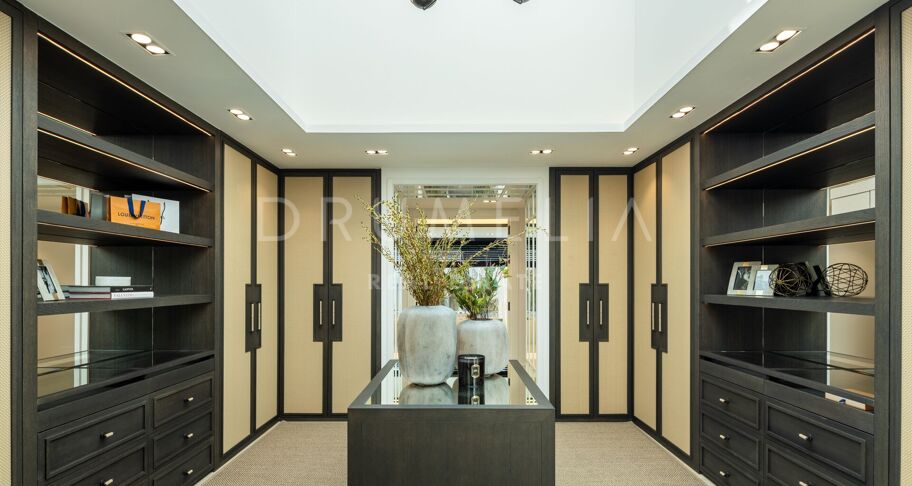 Villa Solstice - Wyjątkowa Willa Frontowa przy Polu Golfowym w Sercu Nueva Andalucía, Marbella