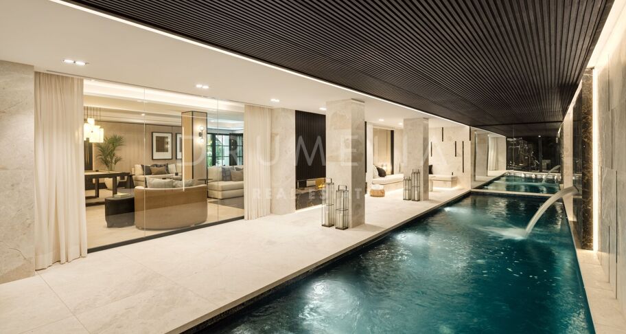 Villa Solstice - Wyjątkowa Willa Frontowa przy Polu Golfowym w Sercu Nueva Andalucía, Marbella