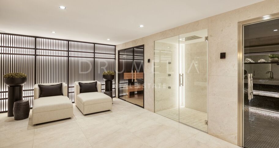 Villa Solstice - Wyjątkowa Willa Frontowa przy Polu Golfowym w Sercu Nueva Andalucía, Marbella