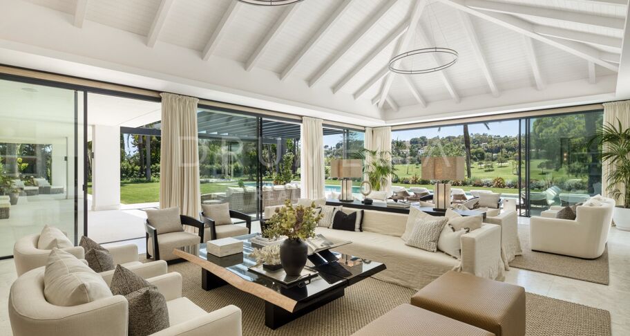 Villa Solstice - Wyjątkowa Willa Frontowa przy Polu Golfowym w Sercu Nueva Andalucía, Marbella
