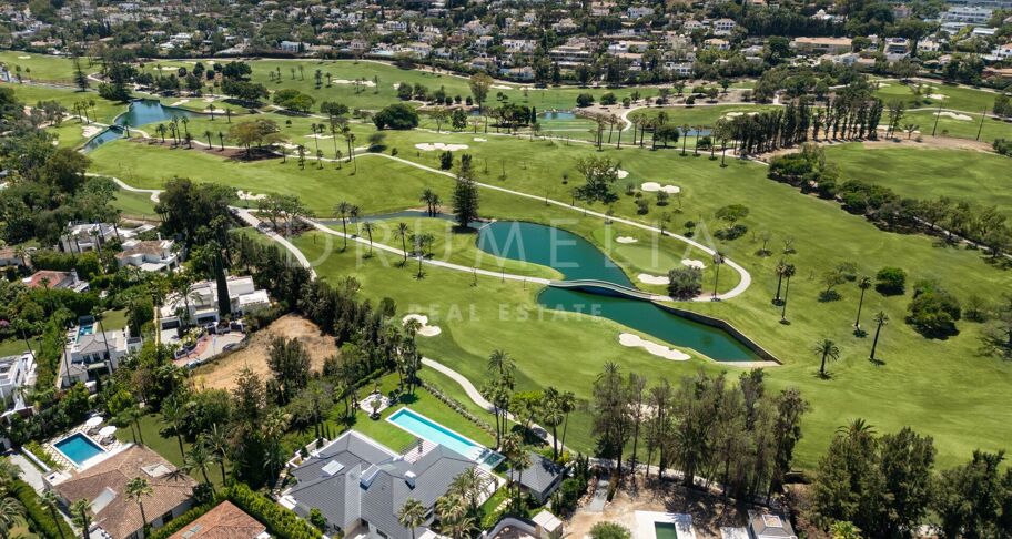 Villa Solstice - Wyjątkowa Willa Frontowa przy Polu Golfowym w Sercu Nueva Andalucía, Marbella