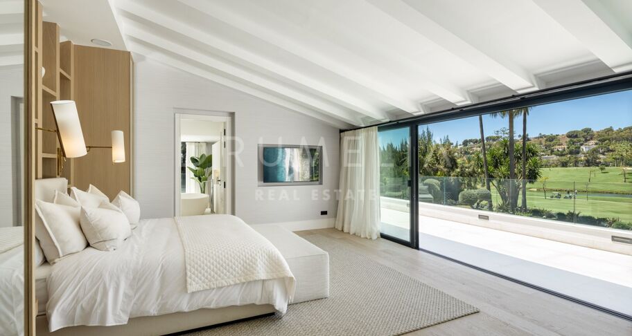 Villa Solstice - Wyjątkowa Willa Frontowa przy Polu Golfowym w Sercu Nueva Andalucía, Marbella