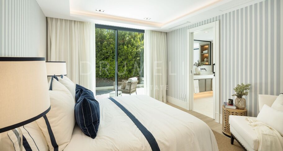 Villa Solstice - Wyjątkowa Willa Frontowa przy Polu Golfowym w Sercu Nueva Andalucía, Marbella