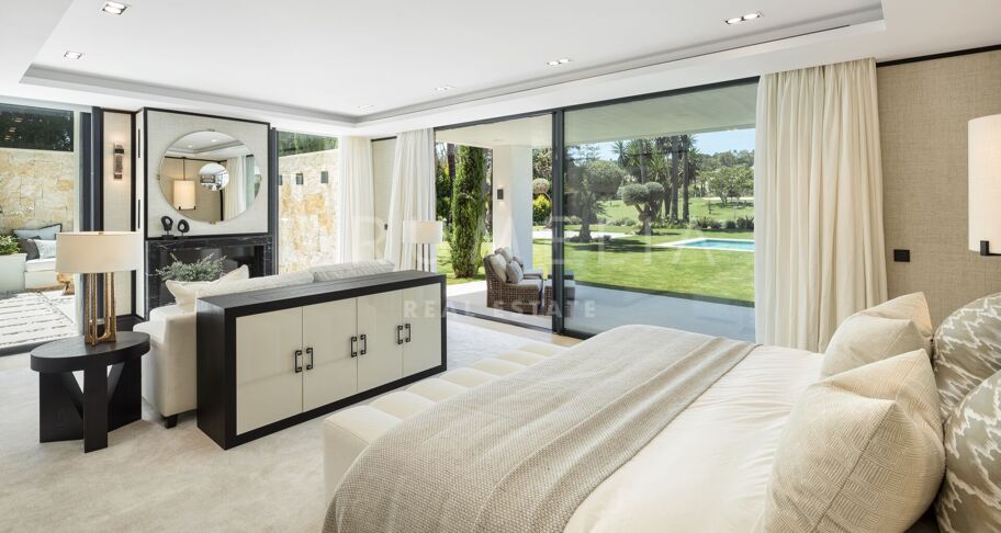 Villa Solstice - Wyjątkowa Willa Frontowa przy Polu Golfowym w Sercu Nueva Andalucía, Marbella