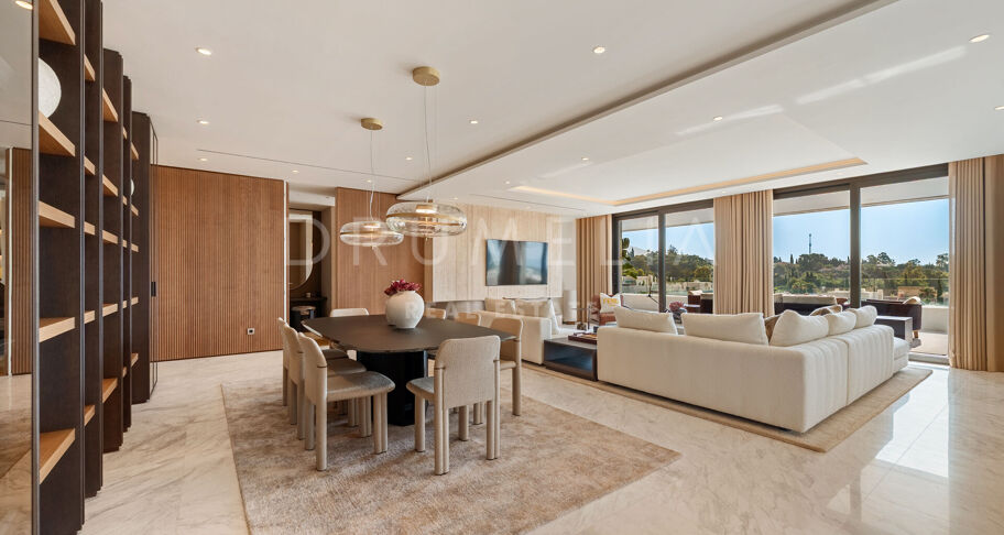 Zeitgemäße Luxusresidenz mit exklusivem Lifestyle und Annehmlichkeiten in Marbella, Golden Mile