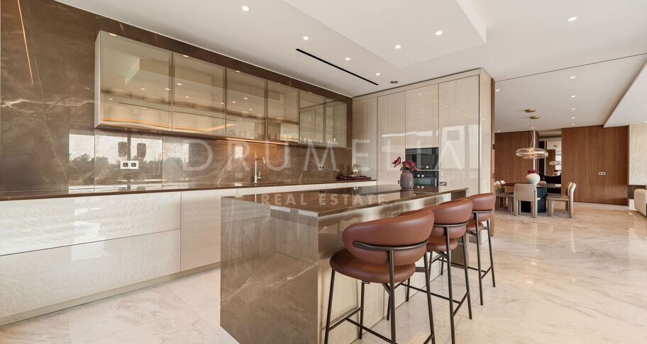 Zeitgemäße Luxusresidenz mit exklusivem Lifestyle und Annehmlichkeiten in Marbella, Golden Mile