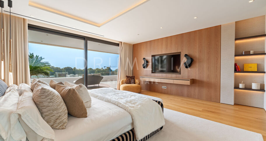 Zeitgemäße Luxusresidenz mit exklusivem Lifestyle und Annehmlichkeiten in Marbella, Golden Mile