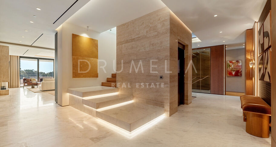 Zeitgemäße Luxusresidenz mit exklusivem Lifestyle und Annehmlichkeiten in Marbella, Golden Mile