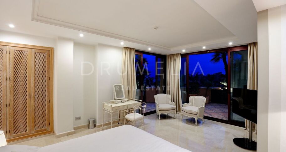 Ekskluzywny Penthouse Przy Plaży w Hotelu Kempinski, Estepona