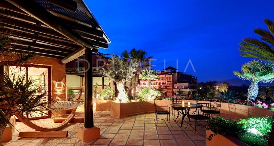 Ekskluzywny Penthouse Przy Plaży w Hotelu Kempinski, Estepona