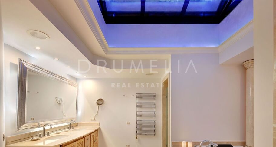 Ekskluzywny Penthouse Przy Plaży w Hotelu Kempinski, Estepona