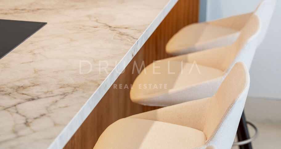 Exclusivo apartamento de obra nueva en Aloha, Marbella, con calidades de primer nivel cerca de Puerto Banús