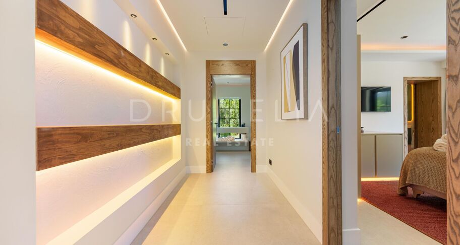 Private Contemporary Oasis in Puerto Banús