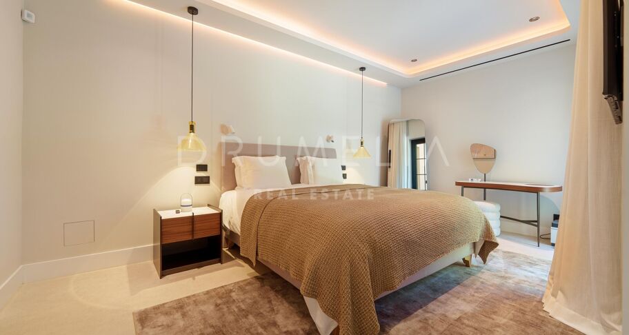 Private Contemporary Oasis in Puerto Banús