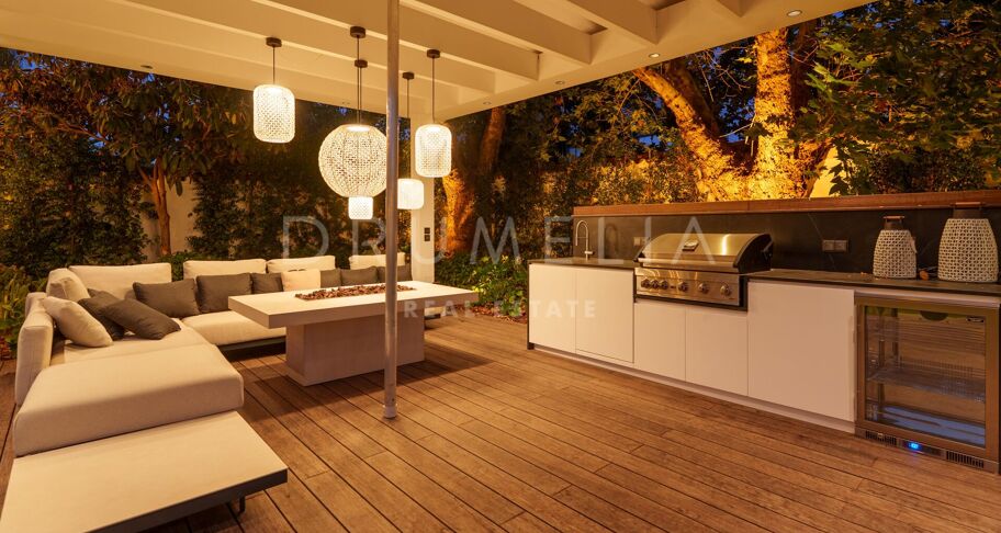 Private Contemporary Oasis in Puerto Banús