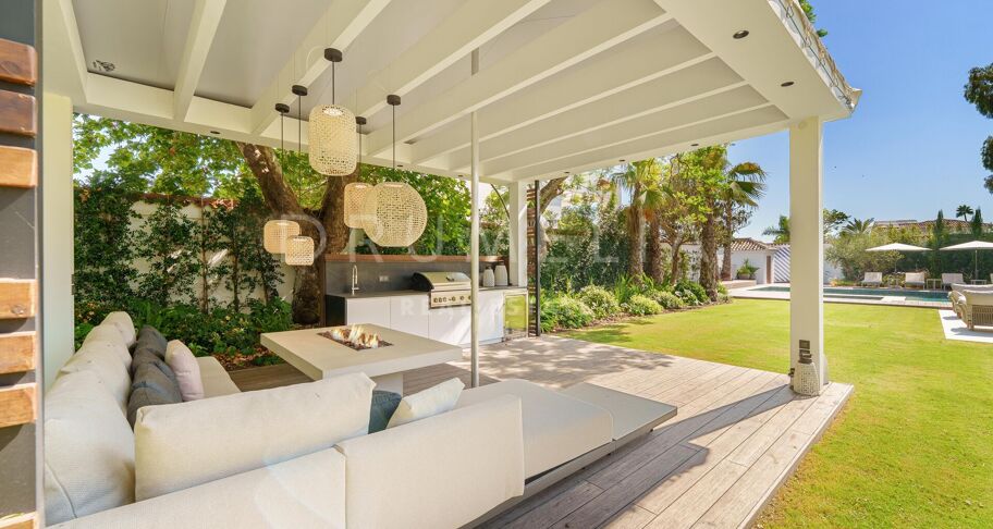 Private Contemporary Oasis in Puerto Banús