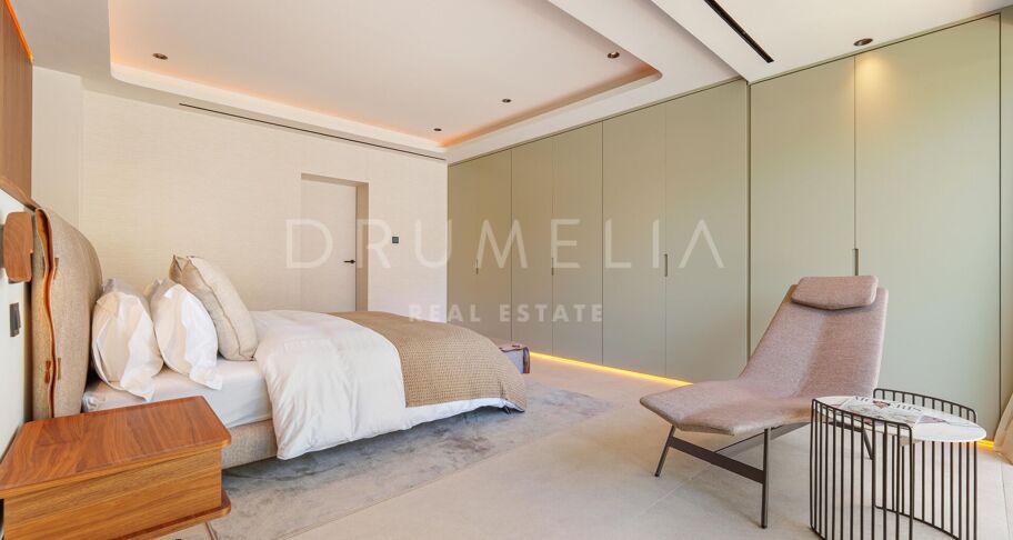 Private Contemporary Oasis in Puerto Banús