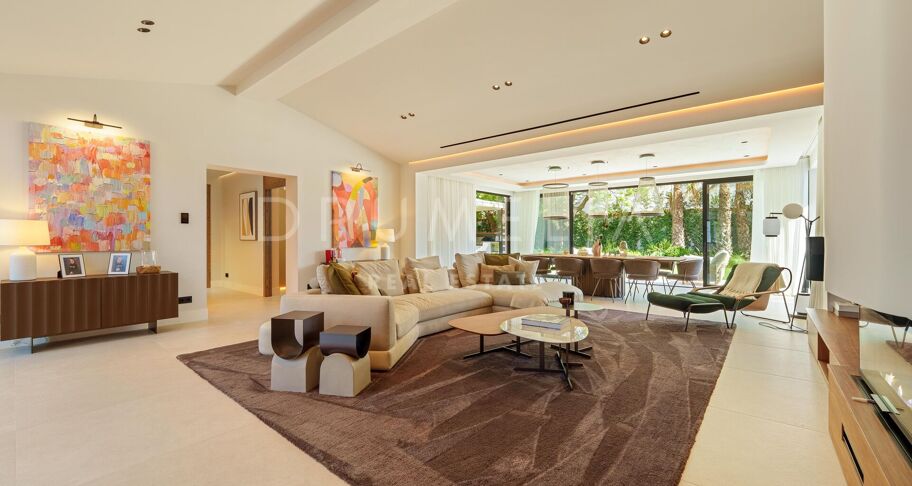 Private Contemporary Oasis in Puerto Banús