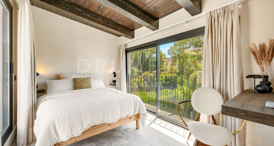 Luxury Renovated Villa with Andalusian Charm Just Minutes from Puerto Banús