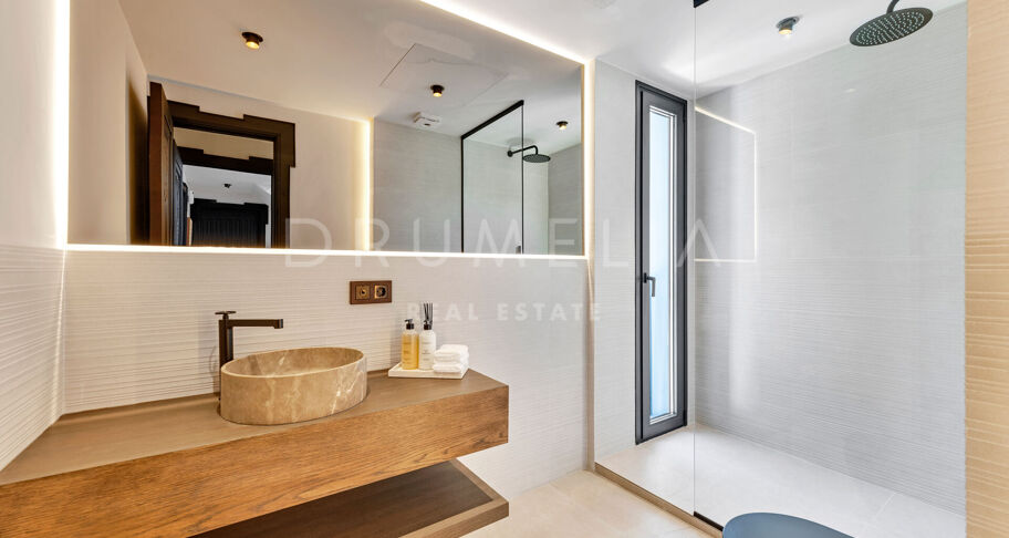 Luxury Renovated Villa with Andalusian Charm Just Minutes from Puerto Banús