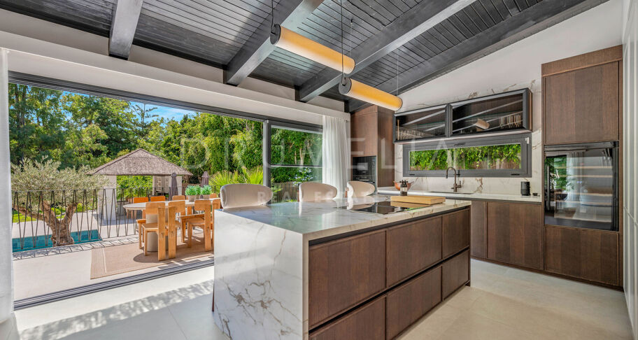 Luxury Renovated Villa with Andalusian Charm Just Minutes from Puerto Banús