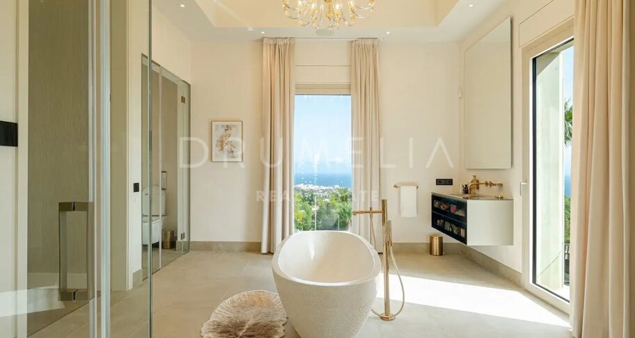 Hedendaagse Palaciale Villa met Panoramisch Uitzicht in Sierra Blanca, Marbella