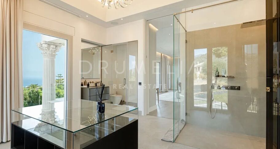 Hedendaagse Palaciale Villa met Panoramisch Uitzicht in Sierra Blanca, Marbella