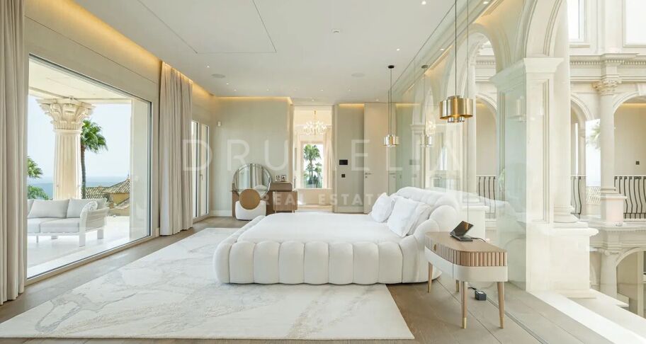 Hedendaagse Palaciale Villa met Panoramisch Uitzicht in Sierra Blanca, Marbella