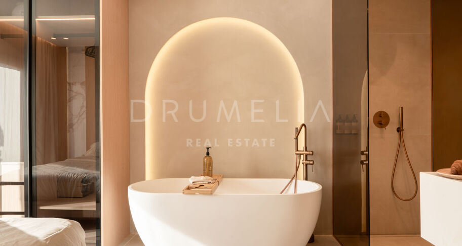 Town House for sale in Azalea Beach, Marbella - Puerto Banus
