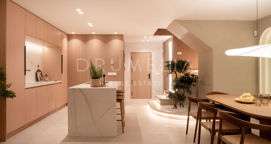 Town House for sale in Azalea Beach, Marbella - Puerto Banus