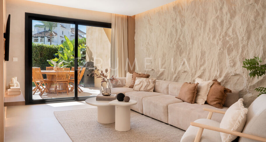 Town House for sale in Azalea Beach, Marbella - Puerto Banus