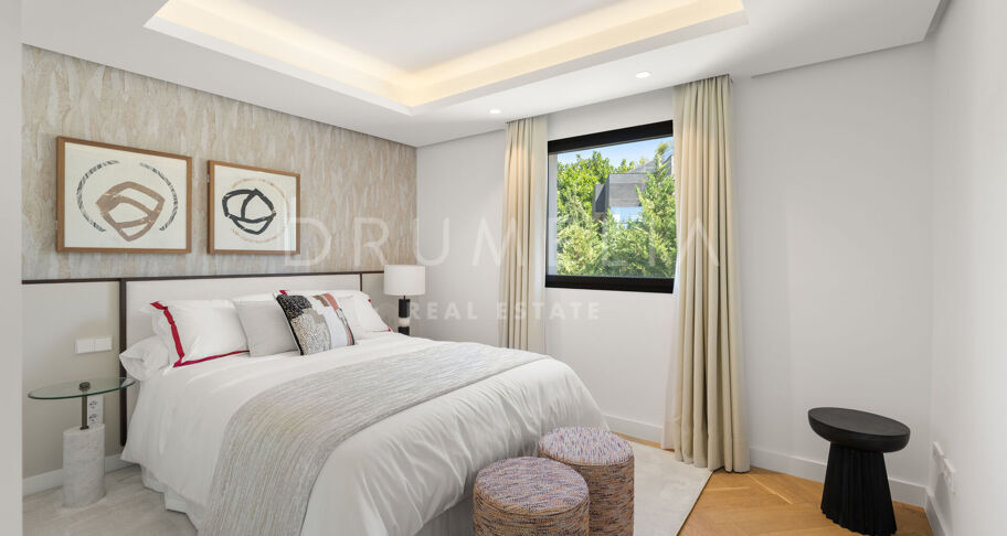 Villa rénovée en bord de mer à Casasola